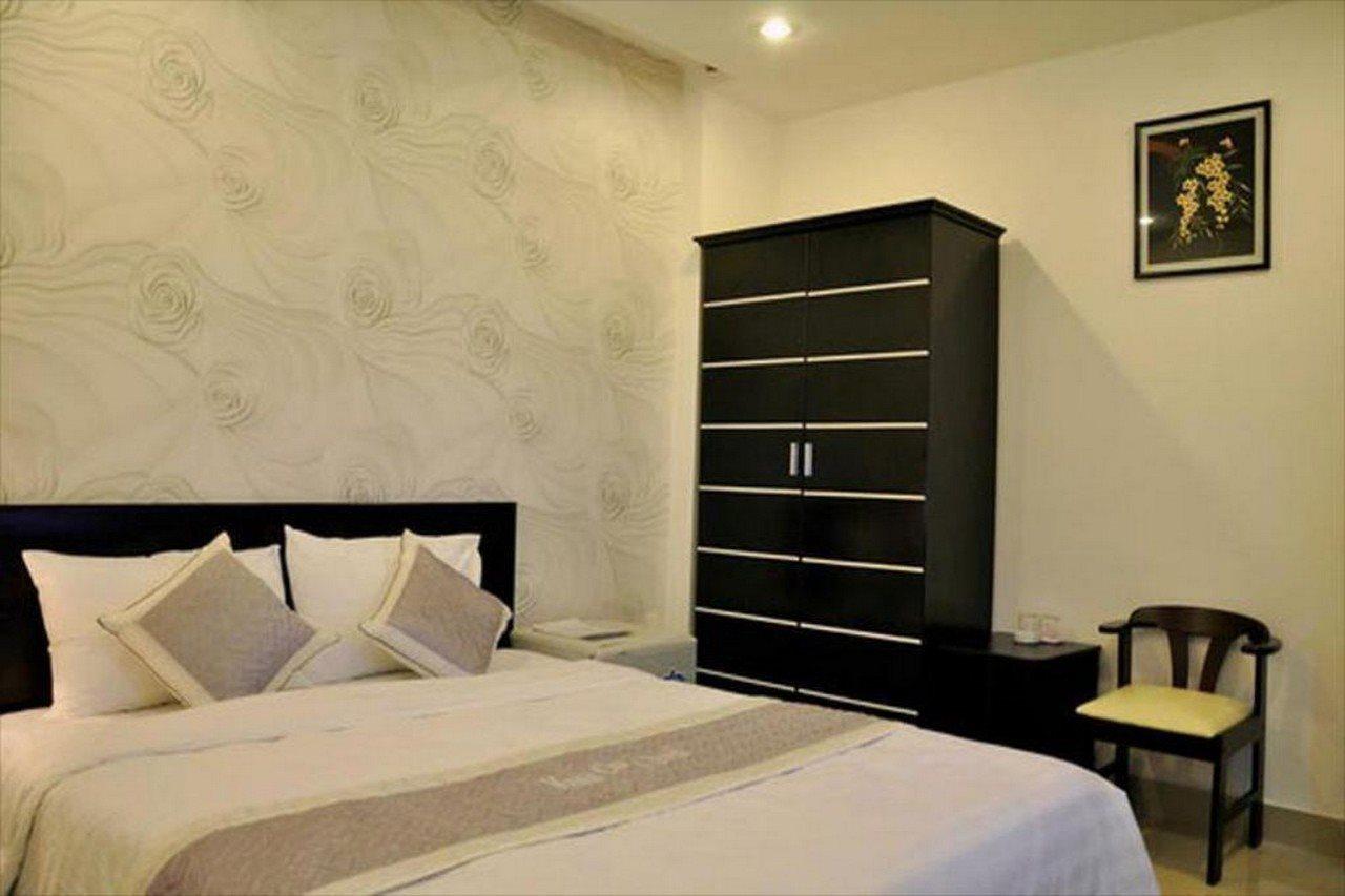 Manh Cuong Hotel Da Nang Exterior photo