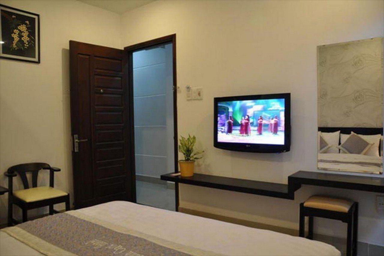 Manh Cuong Hotel Da Nang Exterior photo